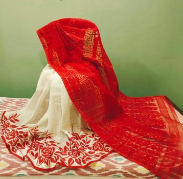 Red And Offwhite Pure Handloom Resham Kota Jamdani Flower Design Saree