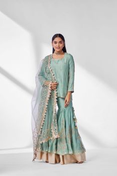Short shirt with double layered gharara