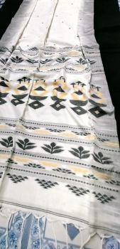White Buti Design Pure Handloom Maslight Cotton Saree