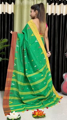 Green Pure Handloom Silk Cotton Saree From Bengal