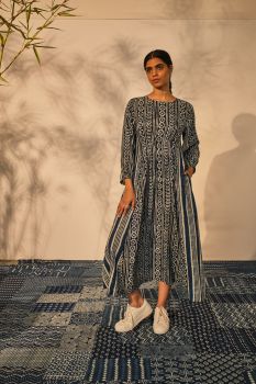 Nora Dress U-Neck Gown