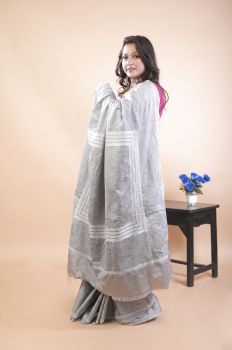 Light Grey Pure Handloom Katha Stitch Saree From Bengal