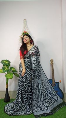 Gray Pure Handloom Cotton Saree From Bengal