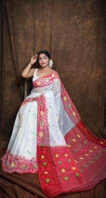 White Pure Handloom Dhakai Jamdani Saree From Bengal
